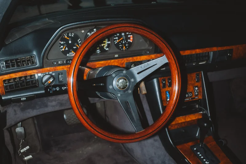 1983 Mercedes-Benz 500SEC 500SEC 8