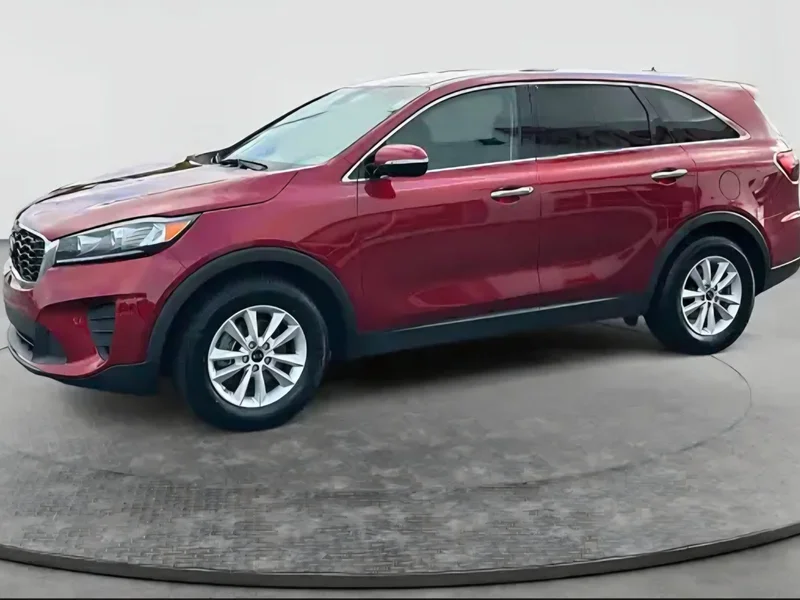 2020 Kia Sorento LX 10