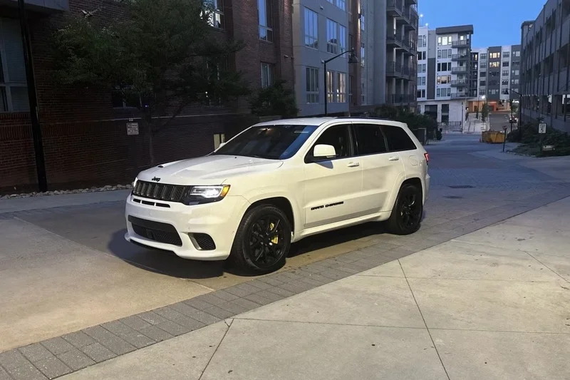 2021 Jeep Grand Cherokee trackhawk 5