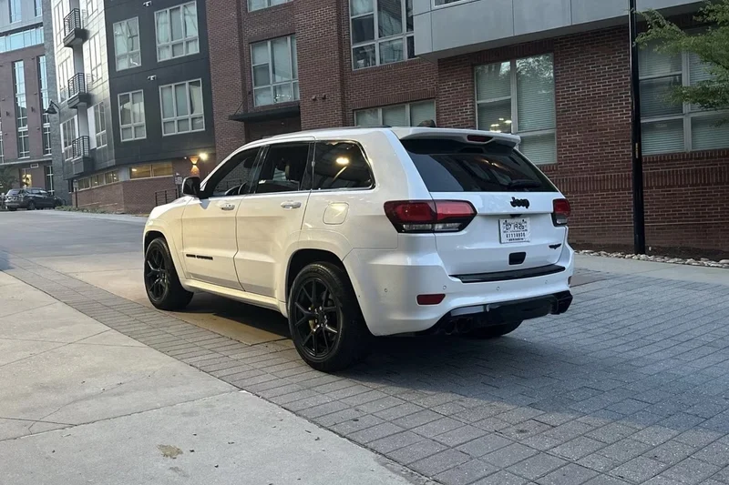 2021 Jeep Grand Cherokee trackhawk 11