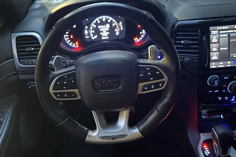 2021 Jeep Grand Cherokee trackhawk 18