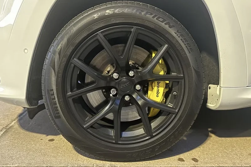 2021 Jeep Grand Cherokee trackhawk 20