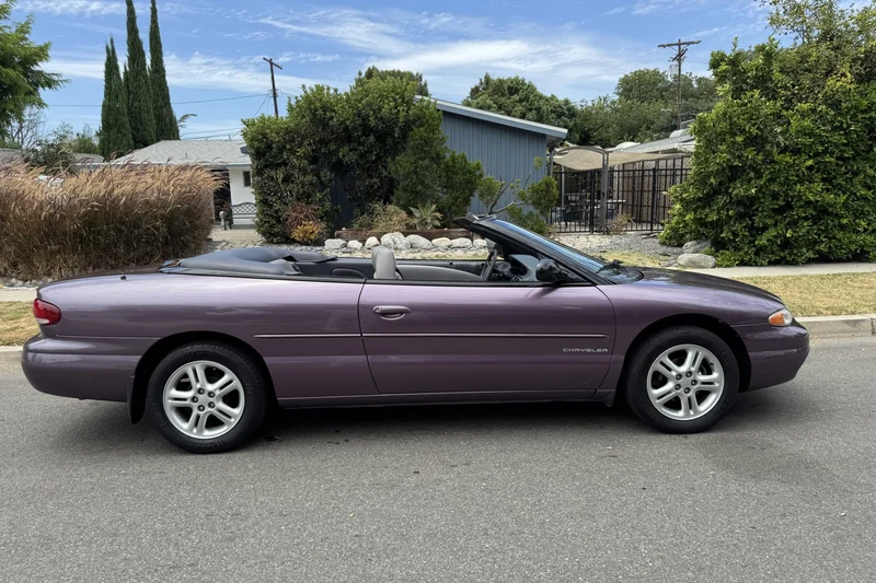 1996 Chrysler Sebring JXI 2