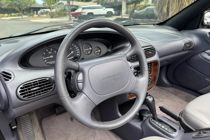 1996 Chrysler Sebring JXI 4
