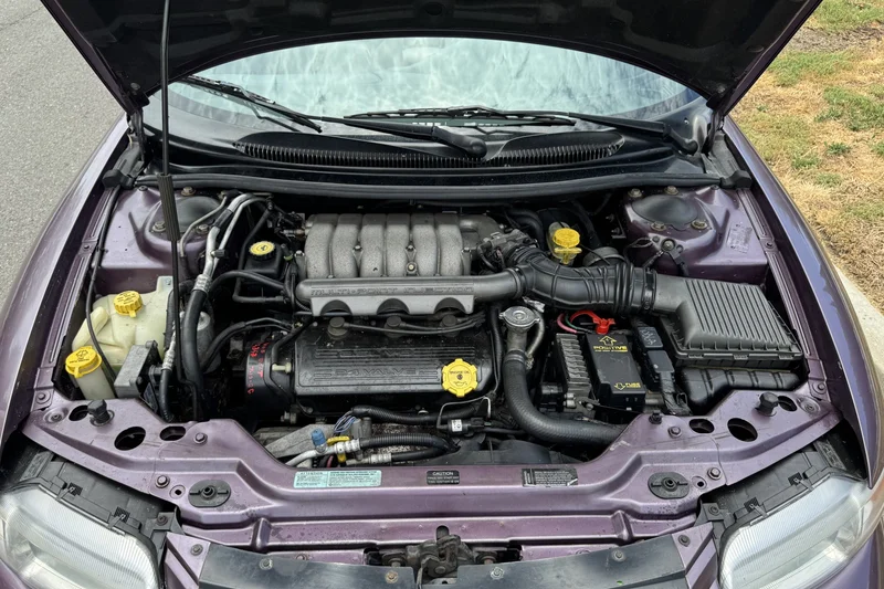 1996 Chrysler Sebring JXI 8