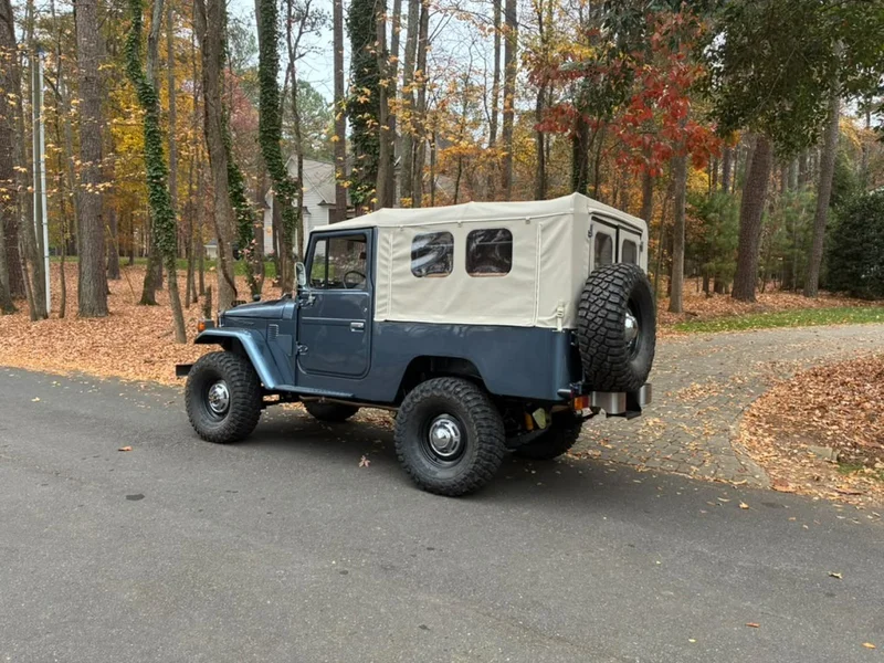 1982 Toyota Land Cruiser FJ43 3