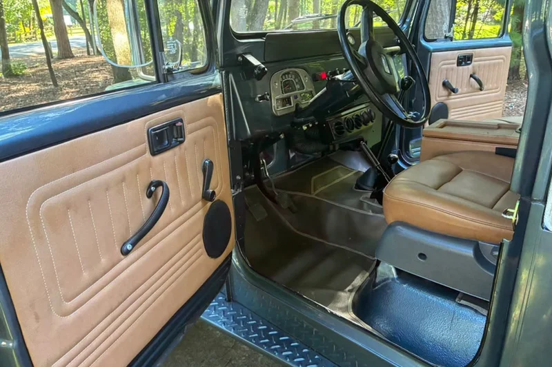 1982 Toyota Land Cruiser FJ43 8