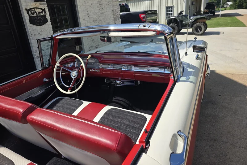 1959 Ford Galaxie Skyliner 5