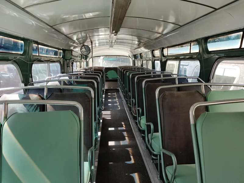1960 GM TDH 5301 Bus 2