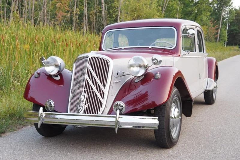 1955 Citroen Traction Avant 15/6 1