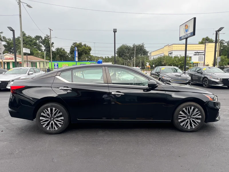 2023 Unknown Altima 2.5 SV 2