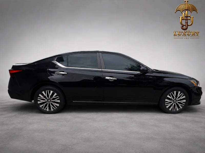 2023 Unknown Altima 2.5 SV 4