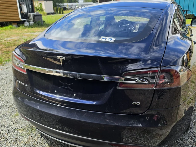 2013 Tesla Model S 5