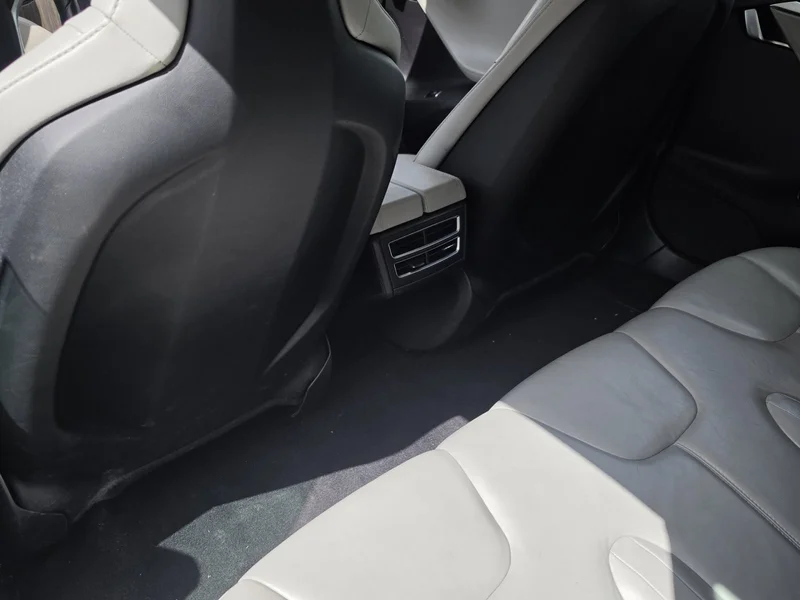2013 Tesla Model S 4