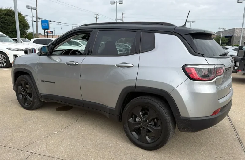 2020 Jeep Compass 2