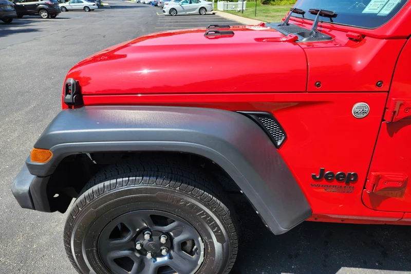 2021 Jeep Wrangler in Southampton 10