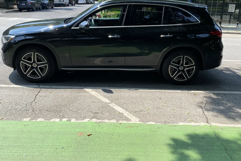 2026 Mercedes-Benz GLC 300 Glc 300 1