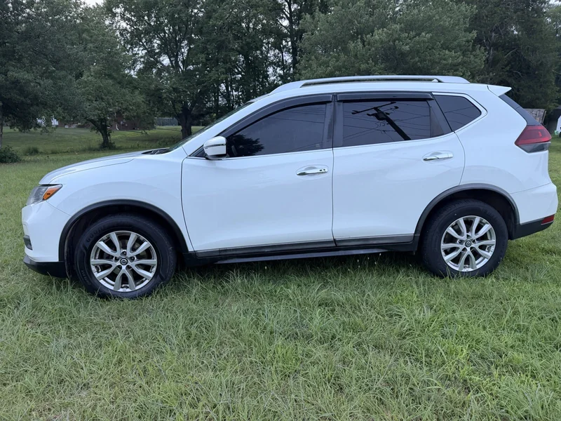 2018 Nissan Rogue in Fredericksburg 2