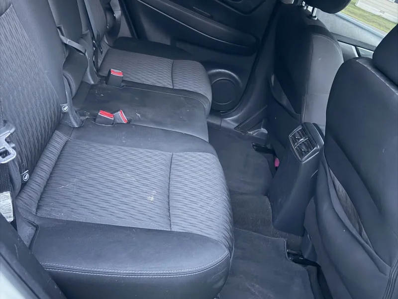 2018 Nissan Rogue in Fredericksburg 3