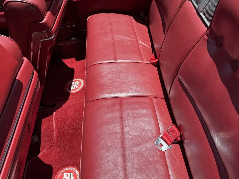 1970 Cadillac DeVille Base 8