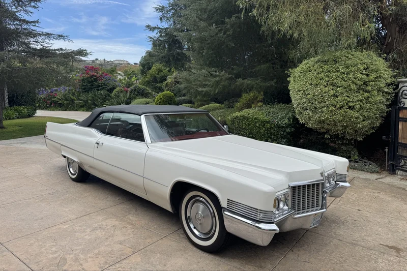 1970 Cadillac DeVille Base 12