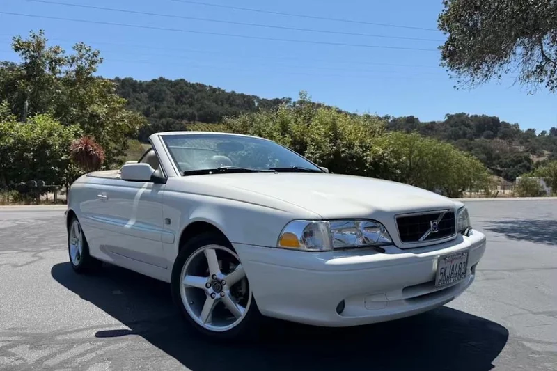 2004 Volvo C70 T5 High Output