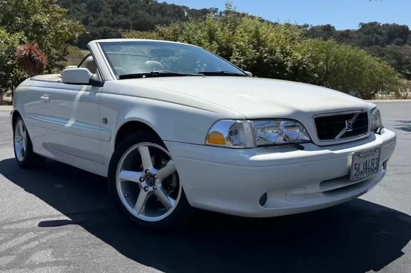 2004 Volvo C70 T5 High Output 3