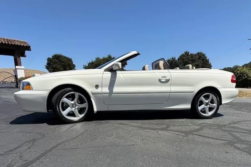 2004 Volvo C70 T5 High Output 5