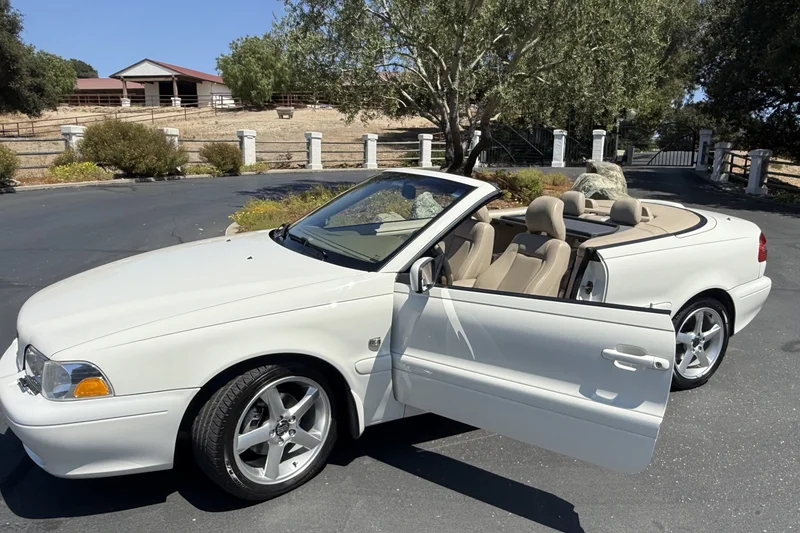 2004 Volvo C70 T5 High Output 12