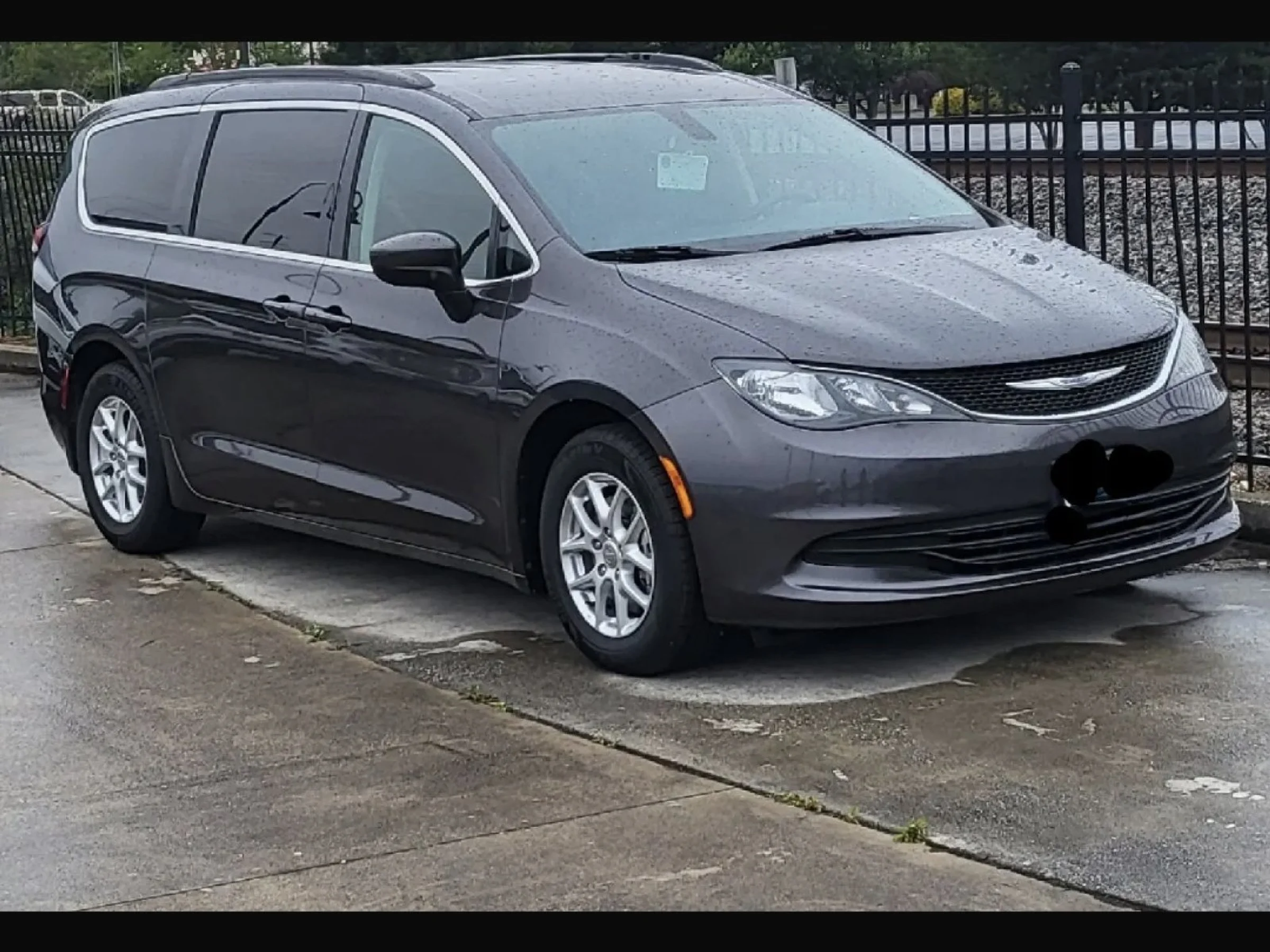 2021 Chrysler Voyager