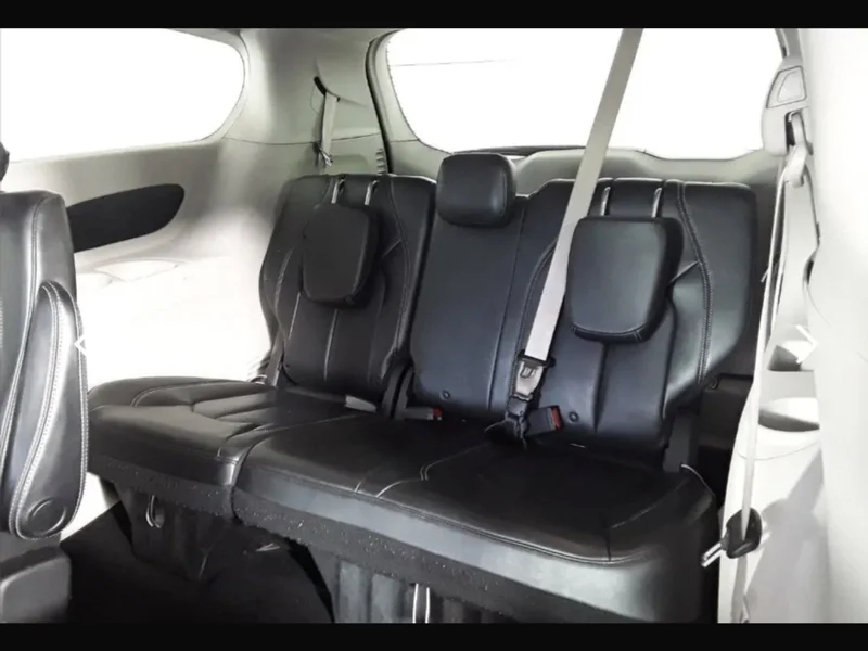 2021 Chrysler Voyager Base 16