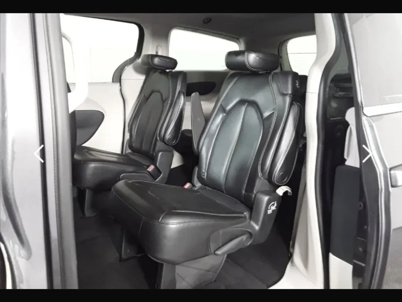 2021 Chrysler Voyager Base 12