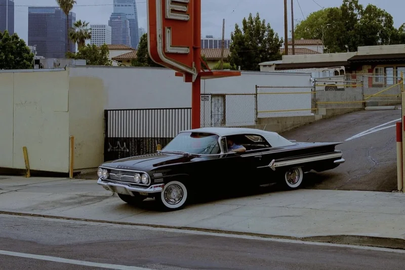 1960 Chevrolet Impala Base 3