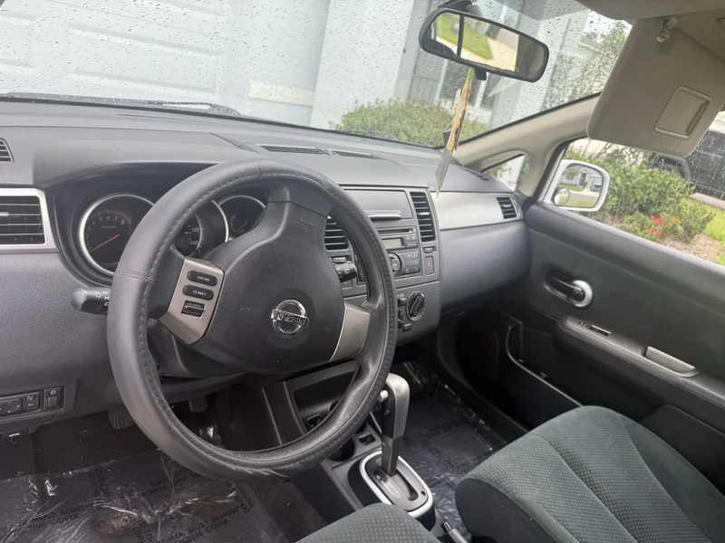 2012 Nissan Versa 7