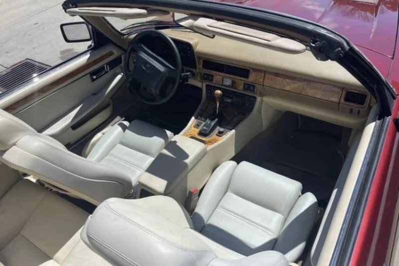 1995 Jaguar XJ-S Base 3