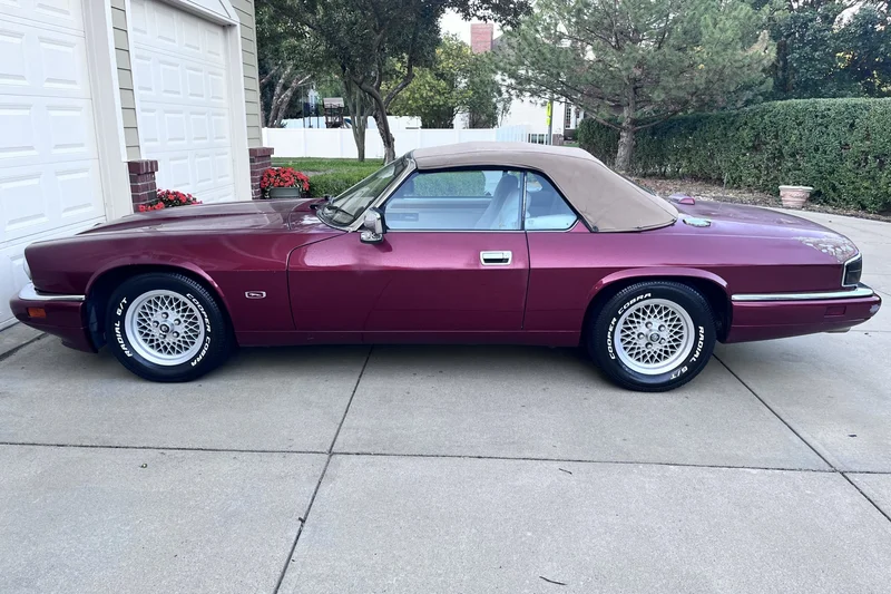 1995 Jaguar XJ-S Base 4