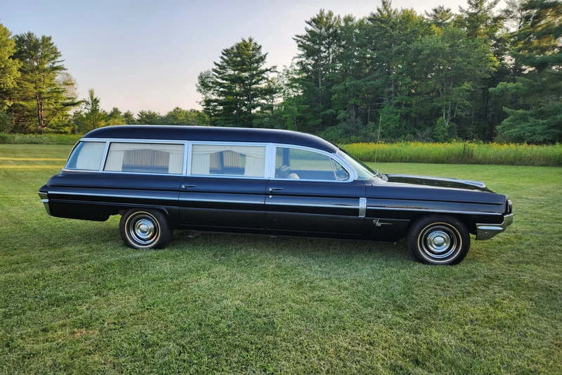 1962 Oldsmobile 88 Cotner Bevington Hearse 2