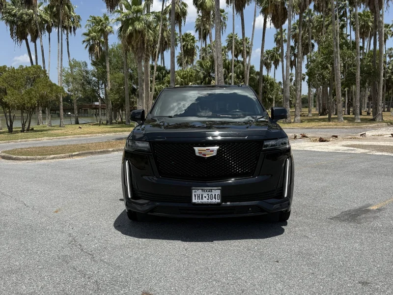 2022 Cadillac Escalade Sport Premium 2