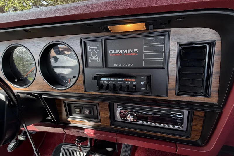 1993 Dodge Ram 2500 Extended cab 12
