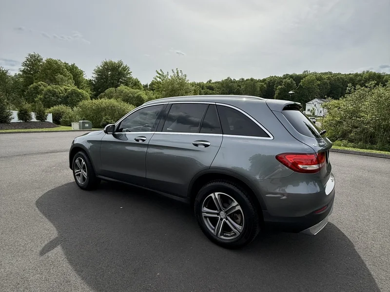 2016 Mercedes-Benz GLC300W 4