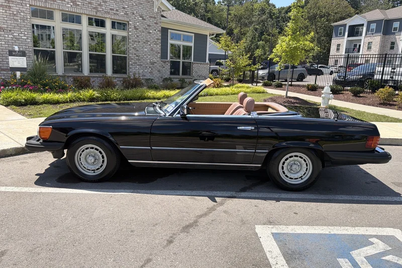 1985 Mercedes-Benz 380 SL Base 13