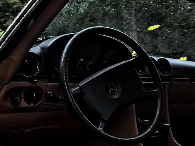 1985 Mercedes-Benz 380 SL Base 22