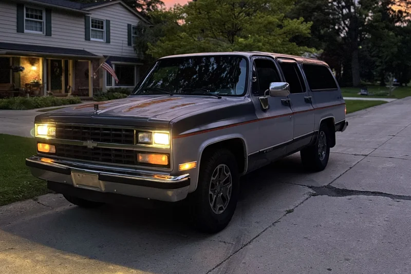 1990 Chevrolet Suburban 1500 1