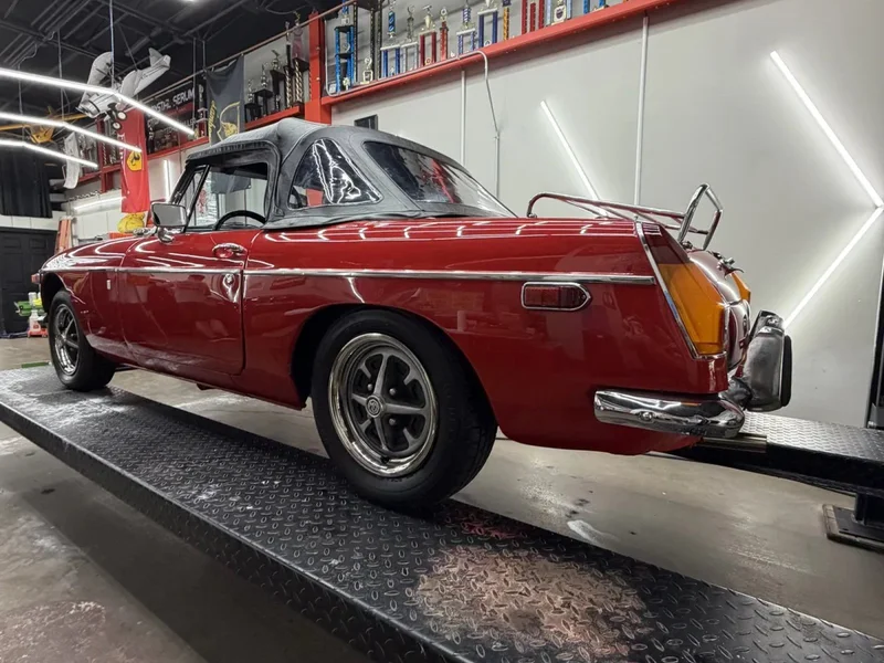 1973 MG MGB Mk III 8