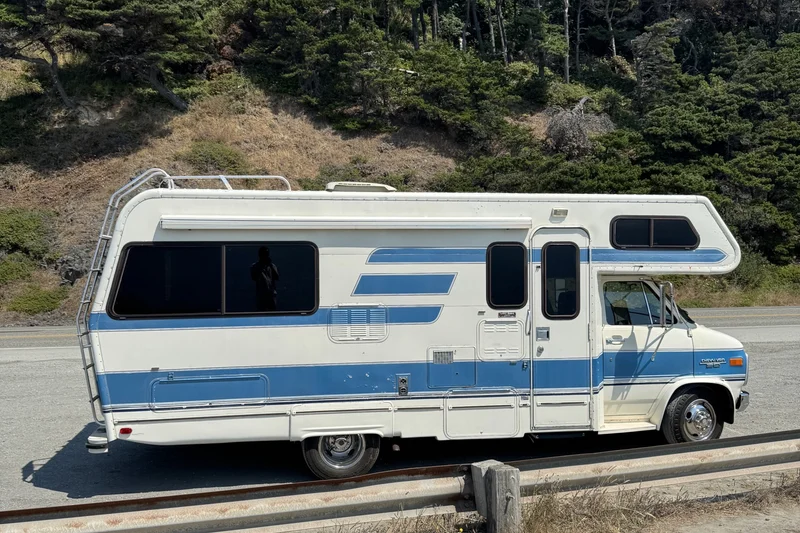1987 Chevrolet G30 “Lazy Daze” 3