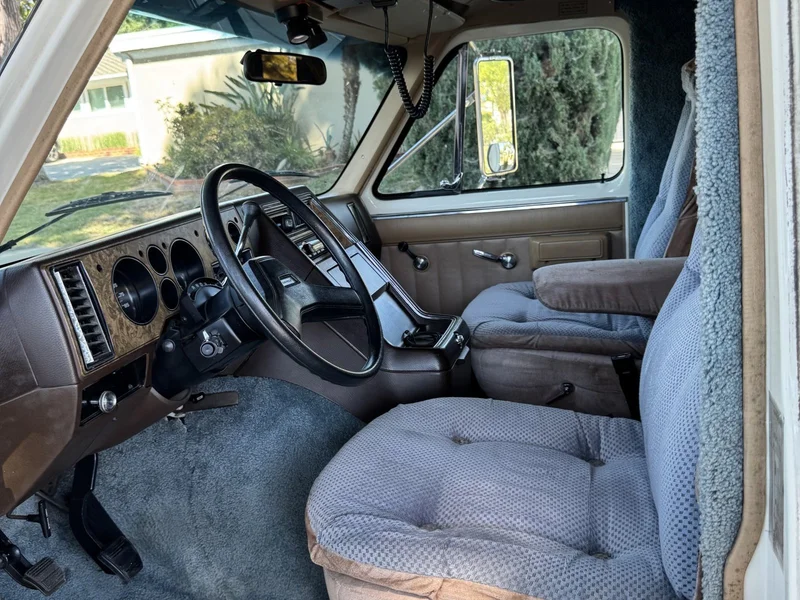 1987 Chevrolet G30 “Lazy Daze” 6