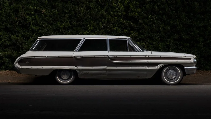 1964 Ford Country Squire 2