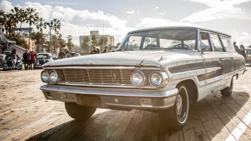 1964 Ford Country Squire 3