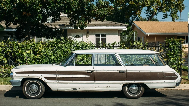 1964 Ford Country Squire 9