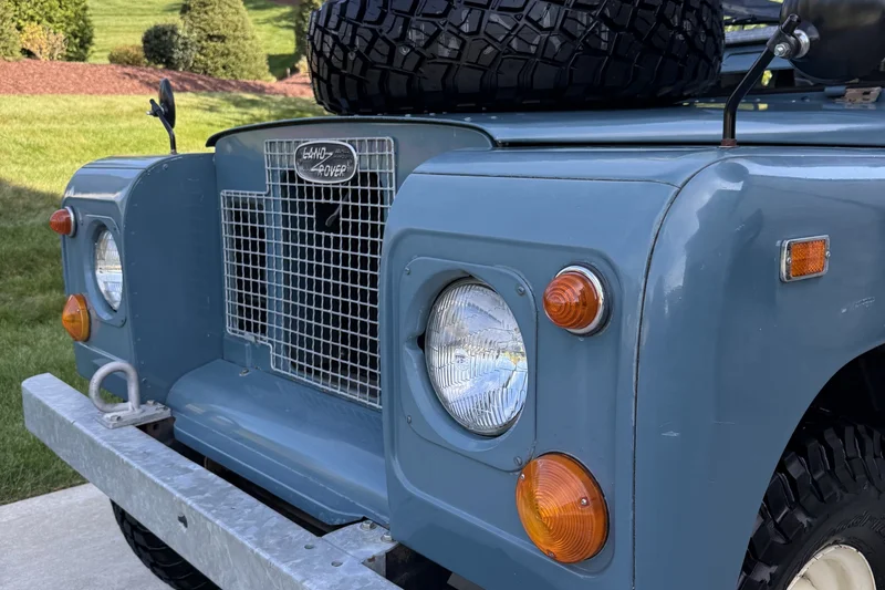 1969 Land Rover Series IIA 88 Base 2